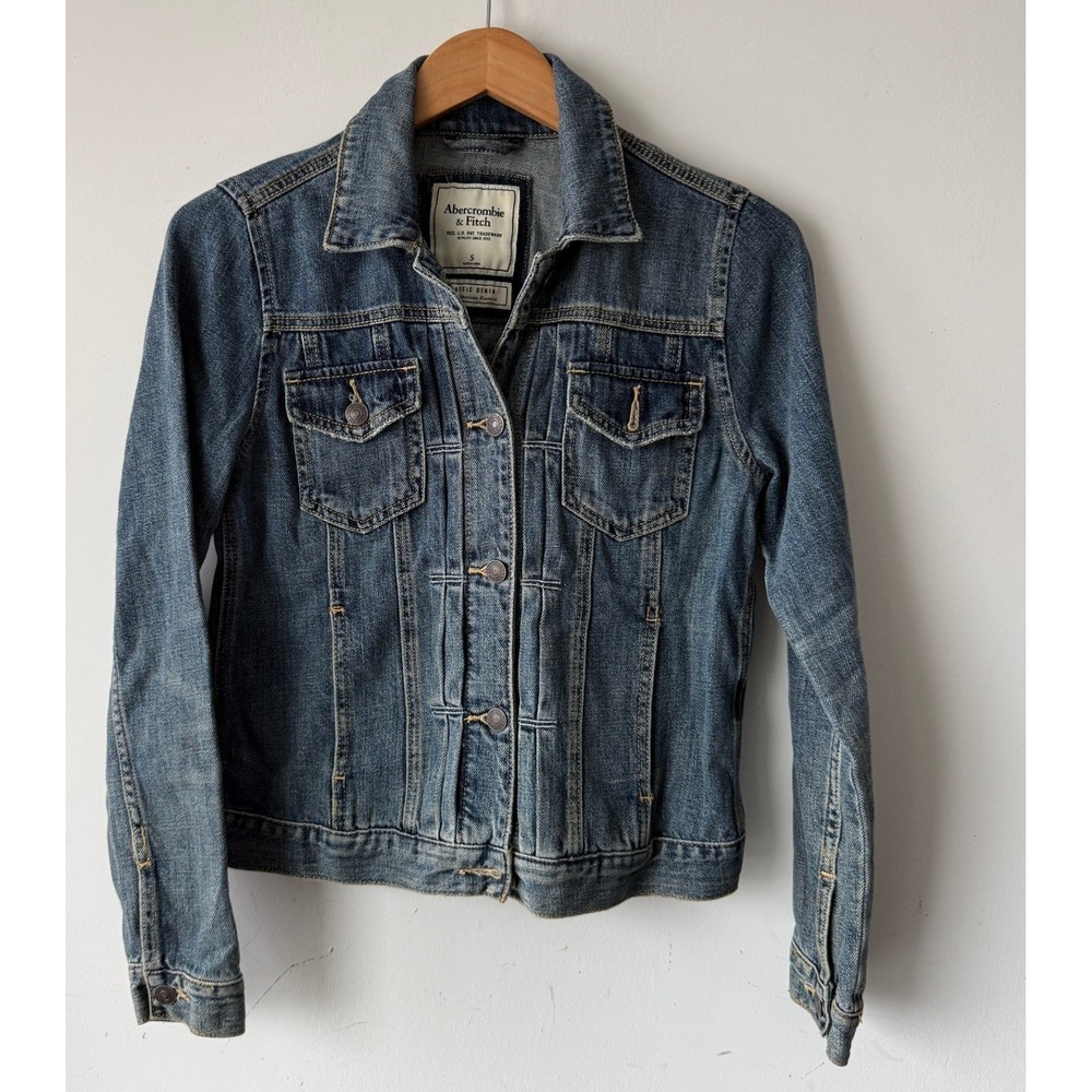 Abercrombie Fitch Trucker Denim Jean Jacket Medium Wash Blue Size Small Womens